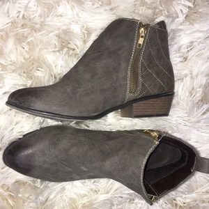 Ankle booties